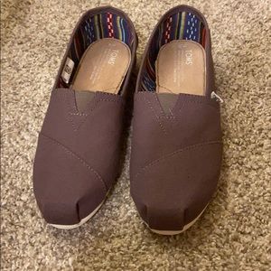 Toms Alpergata Slip Ons